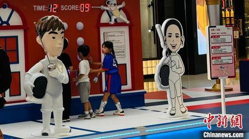 精品黑丝美女被艹,绝色美女的激情演绎